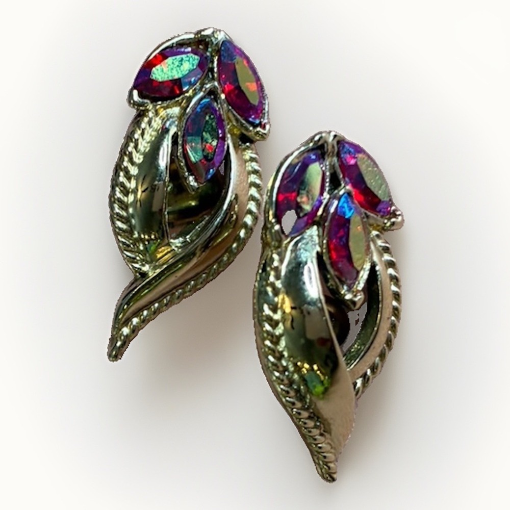 Vintage 1950s Coro Signed Rhinestone Clip On Earrings Gold Tone Leaf Motif AB